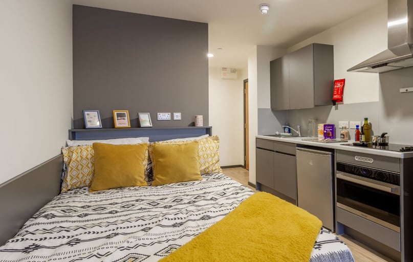 Classic Studio, The Tannery, 115 Bath Lane, New Parks, Leicester - Image 1